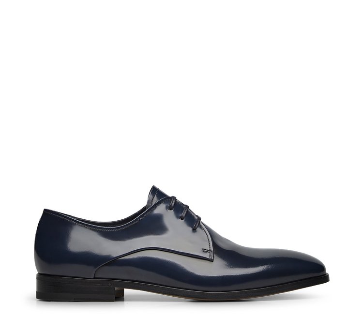 Derby shoes in calfskin