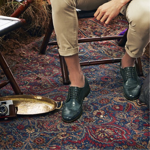 Wingtip shoes: the timeless charm of the English style