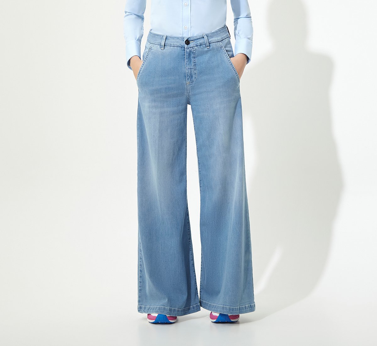 Wide leg jeans