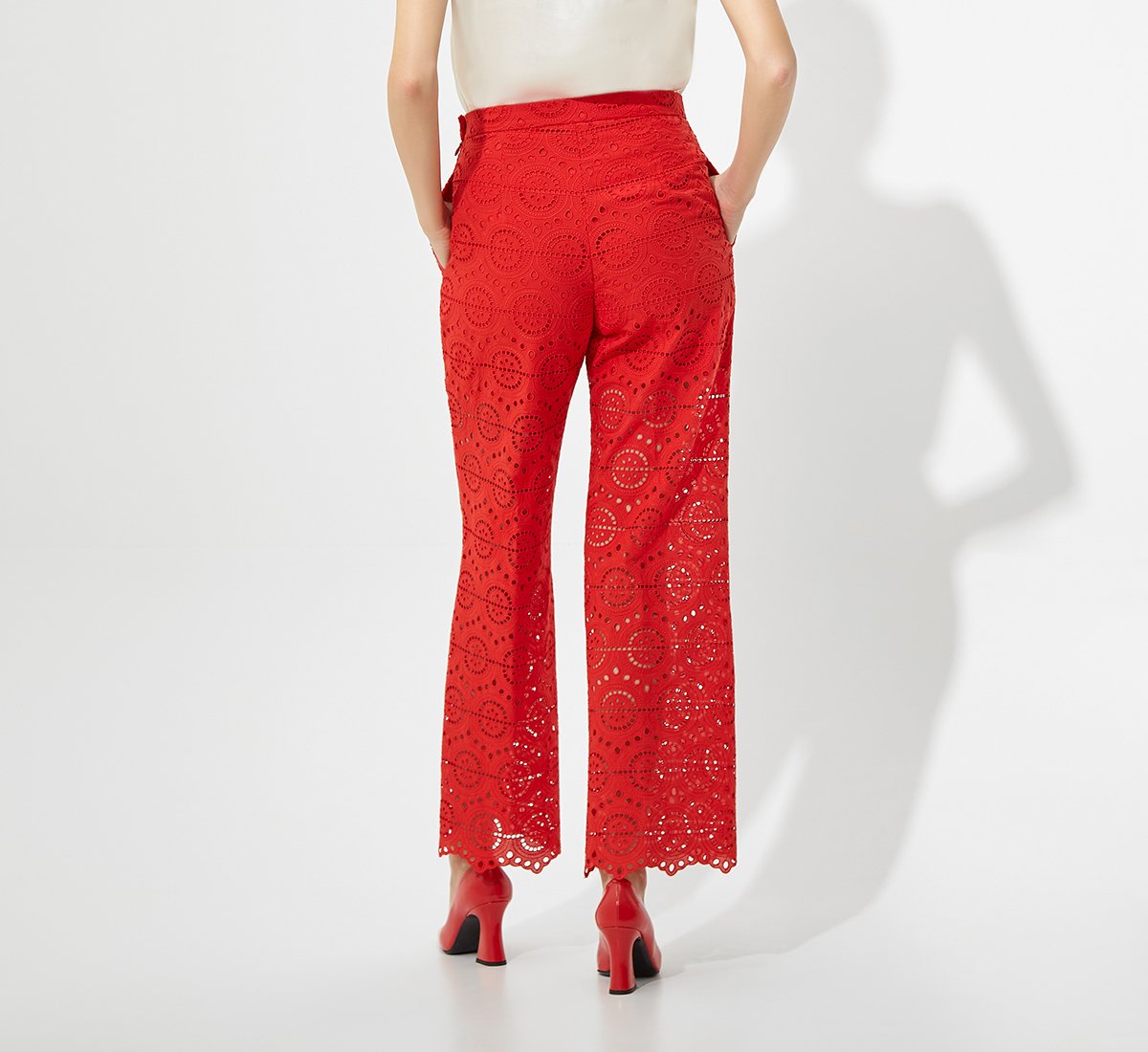 Pantaloni in pizzo