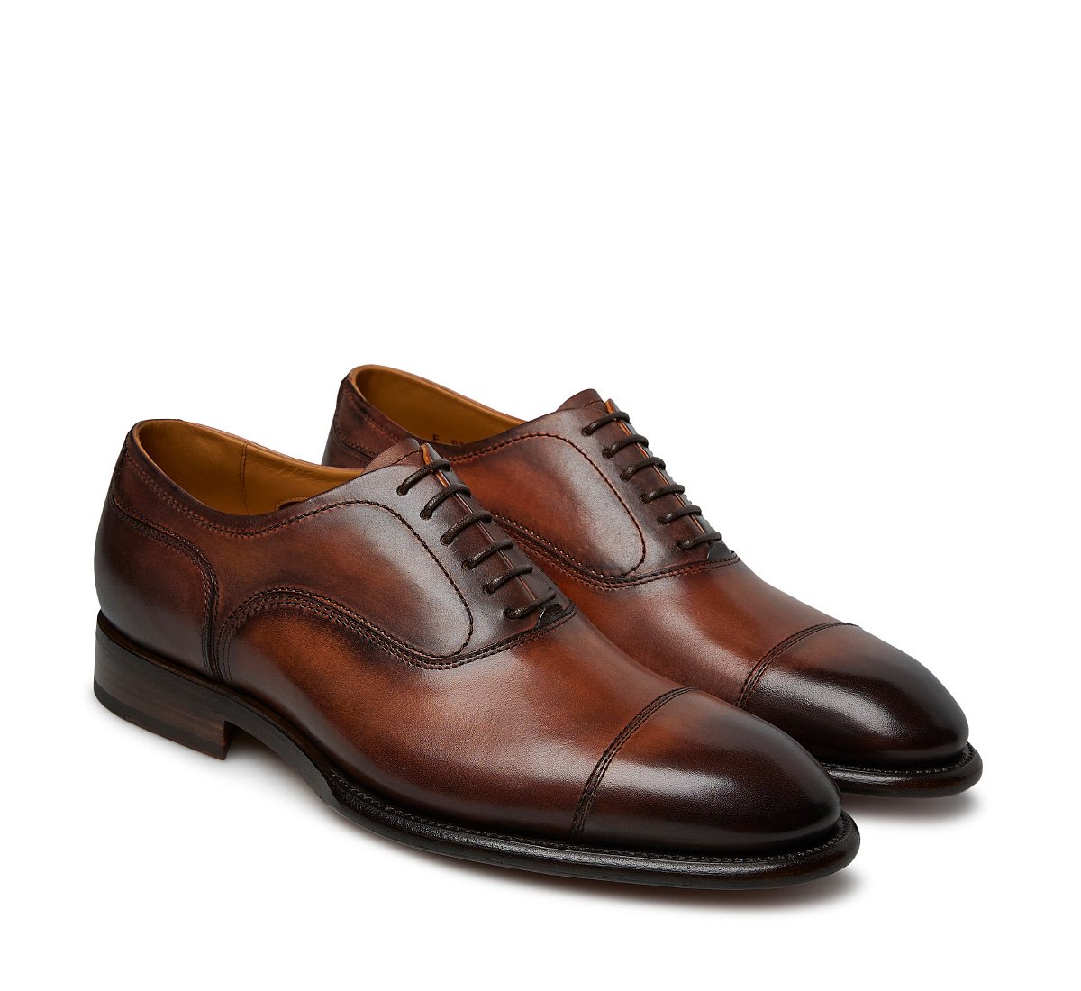 Exquisite calfskin lace-ups